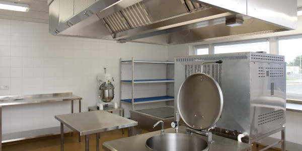 Limpiezas Campanas Extractoras de Cocinas en Huelva · Cocina de Clínicas